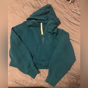 Turquoise Lululemon scuba